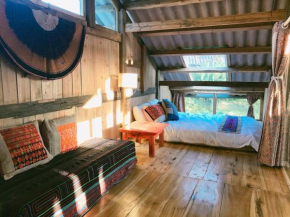 PIEU HOUSE ON THE HILL - ATTIC ROOM 2